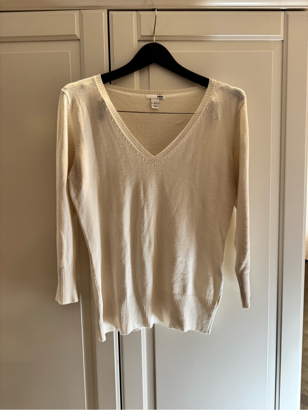 H&M Women's V-Neck Y2K Sweater - Off-White - Picture 2 of 11